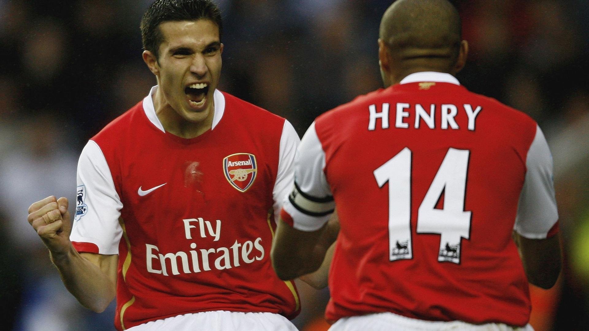 当皮克在生死战接管比赛,我们才读懂最后时刻的真正重量